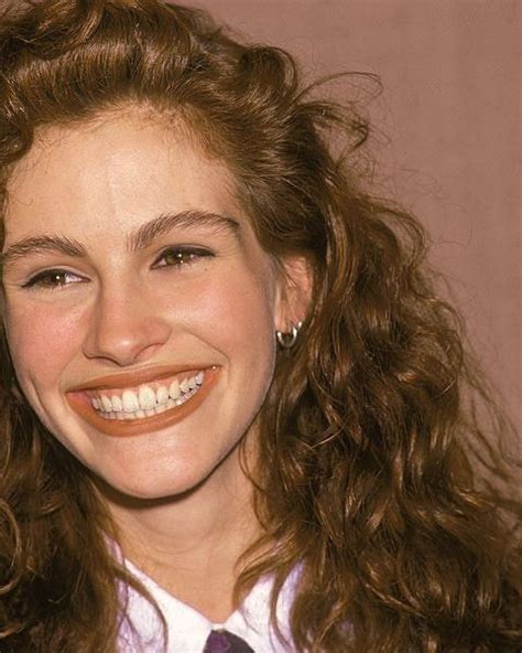 julia roberts jeune|31 Stunning Throwback Photos of a Young Julia。